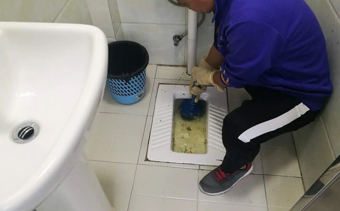 新城疏通蹲坑